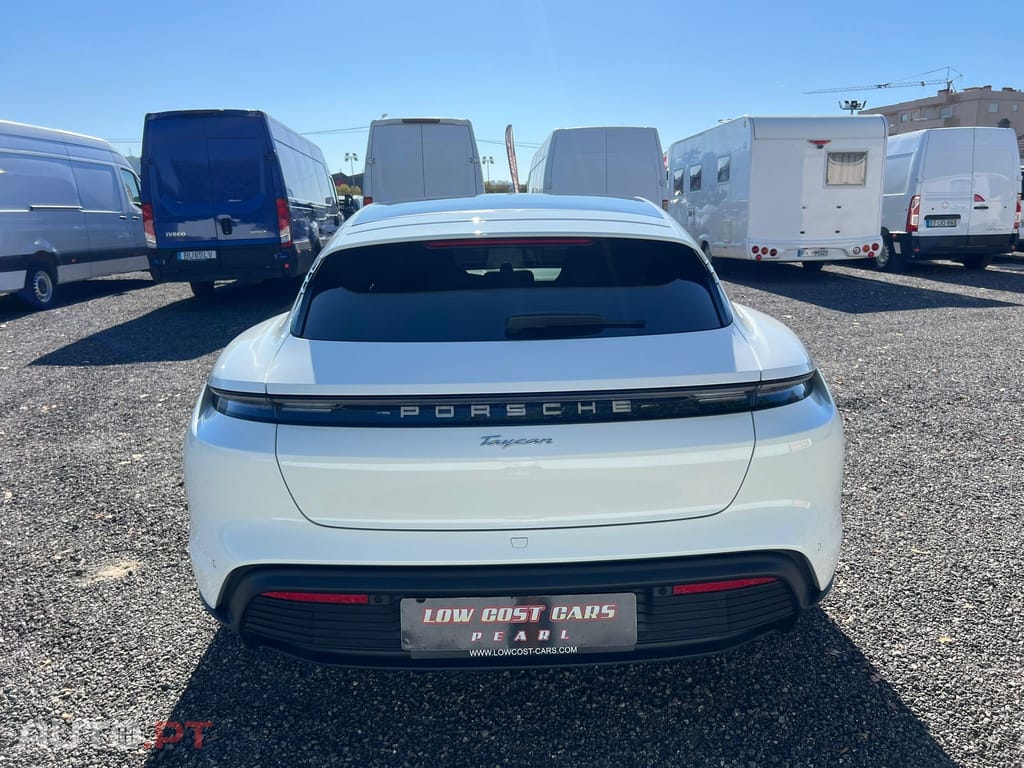 Porsche Taycan 4S