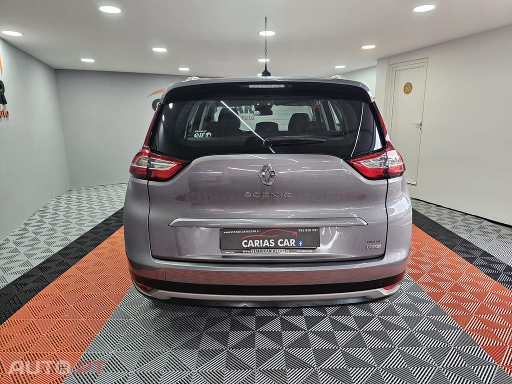 Renault Grand Scénic Outro