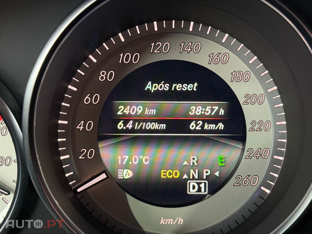 Mercedes-Benz E 250 AVANTGARDE