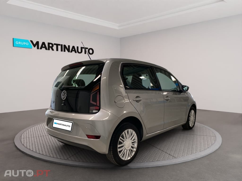 Volkswagen Up! Outro