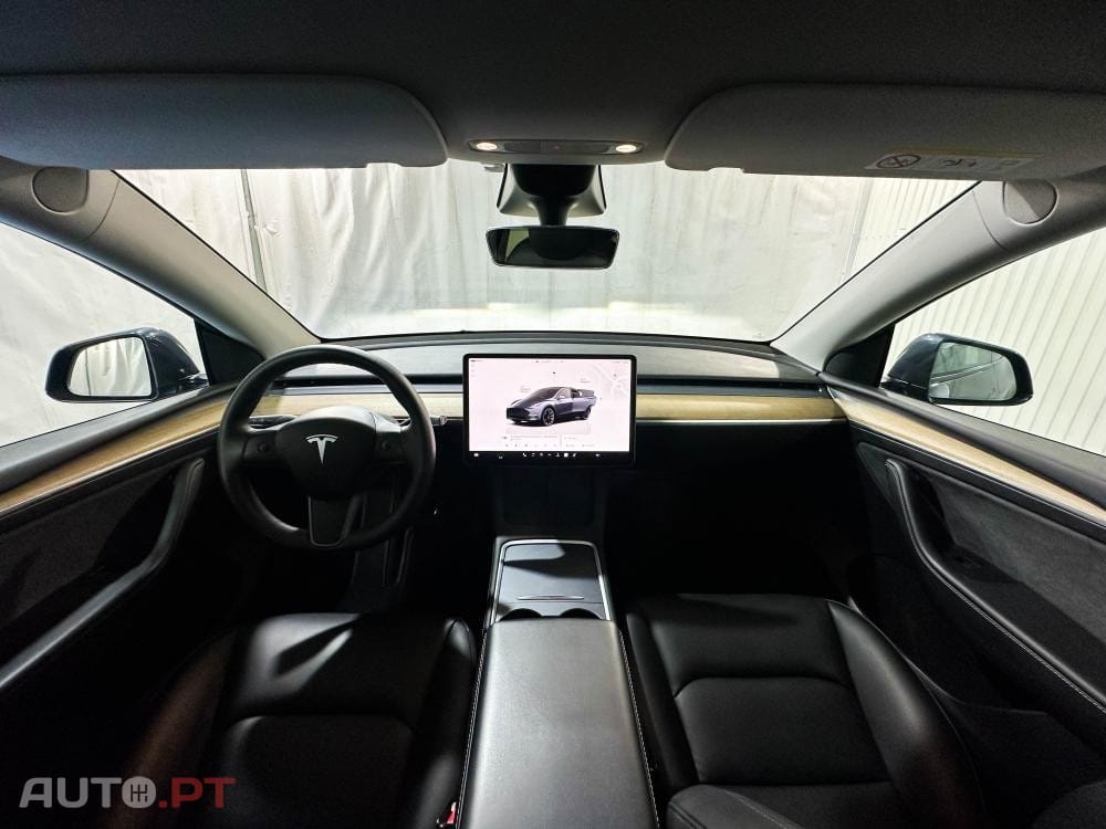 Tesla Model Y Long Range Dual Motor AWD