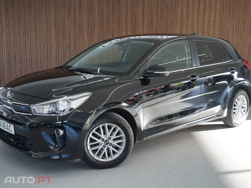 Kia Rio 1.0 T-GDI 100 Dream-Team Edition