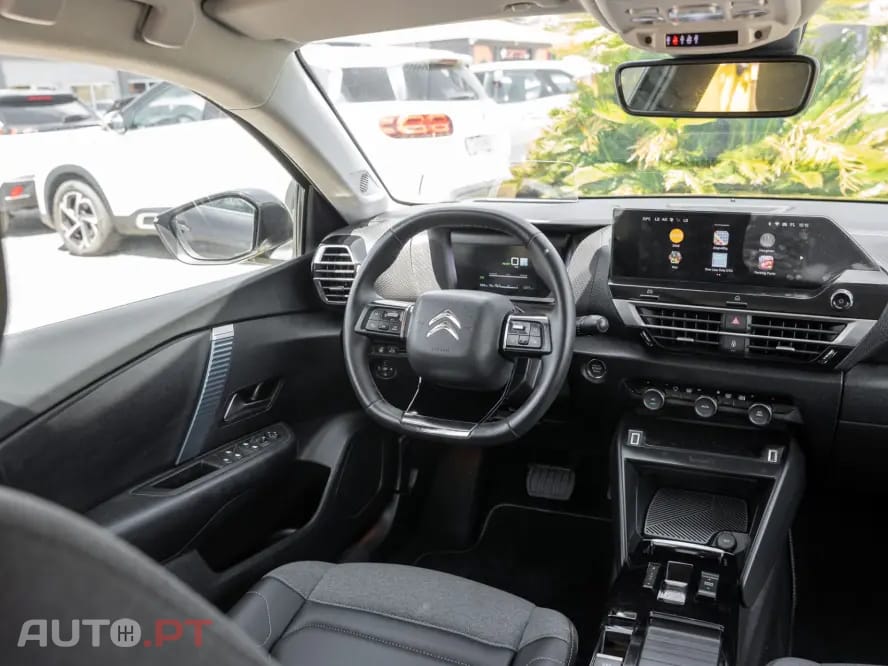 Citroen e-C4 X Shine