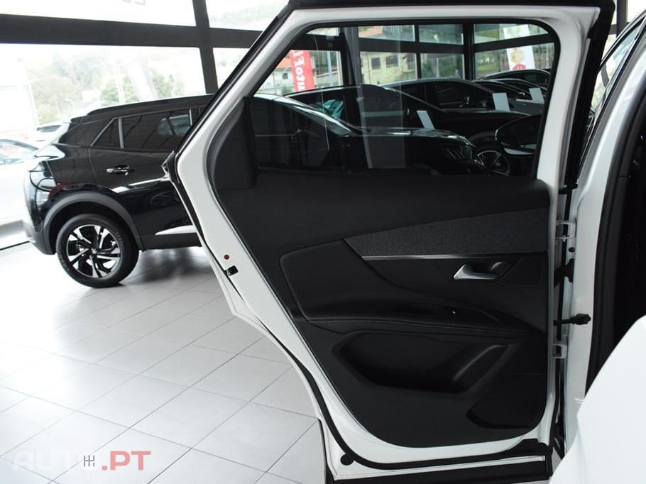 Peugeot 3008 1.5 BlueHDi ALLURE 130 CV