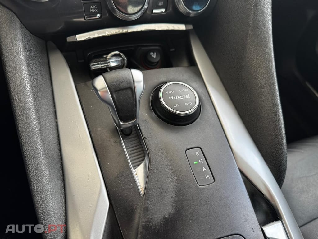 Citroen DS5 2.0 HDi Hybrid4 So Chic CMP6