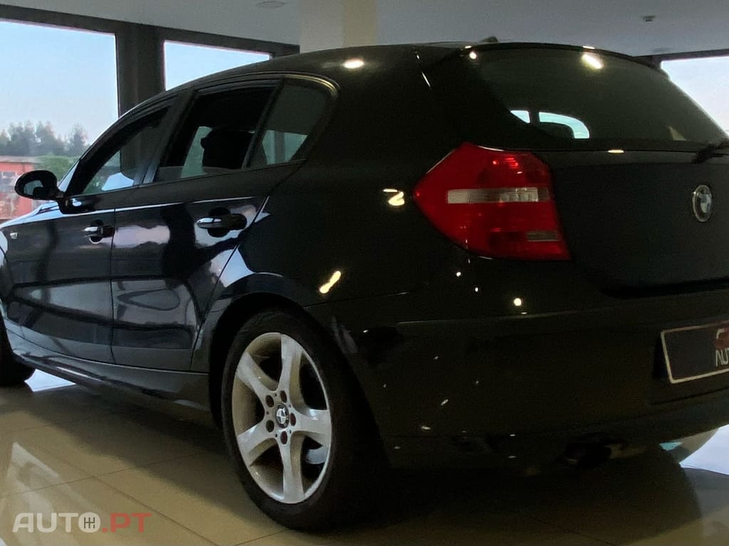BMW 118 I SPORT