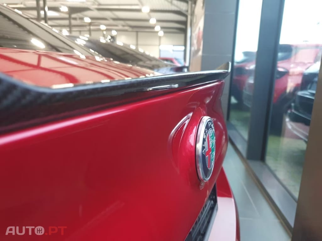 Alfa Romeo Giulia 2.9 Bi-Turbo Quadrifoglio AT8