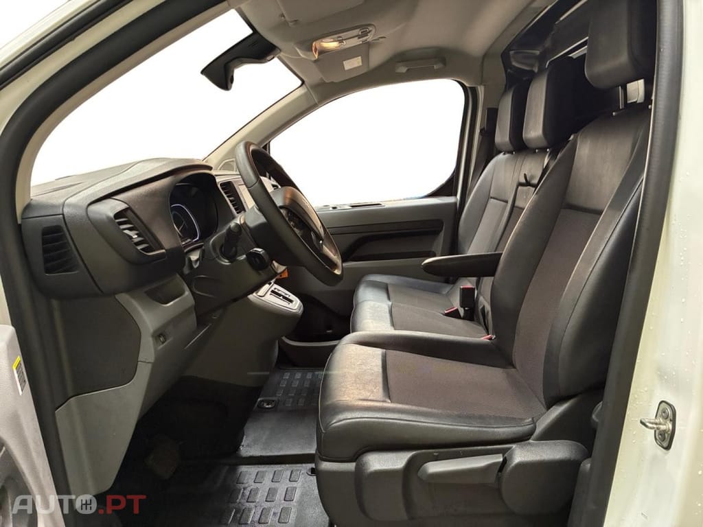 Peugeot E-Expert 75 kWh Long Asphalt