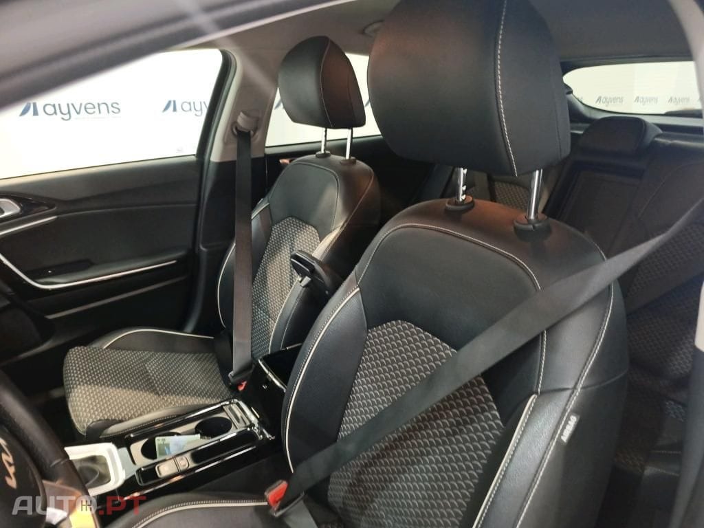 Kia Xceed 1.6 GDi PHEV Drive