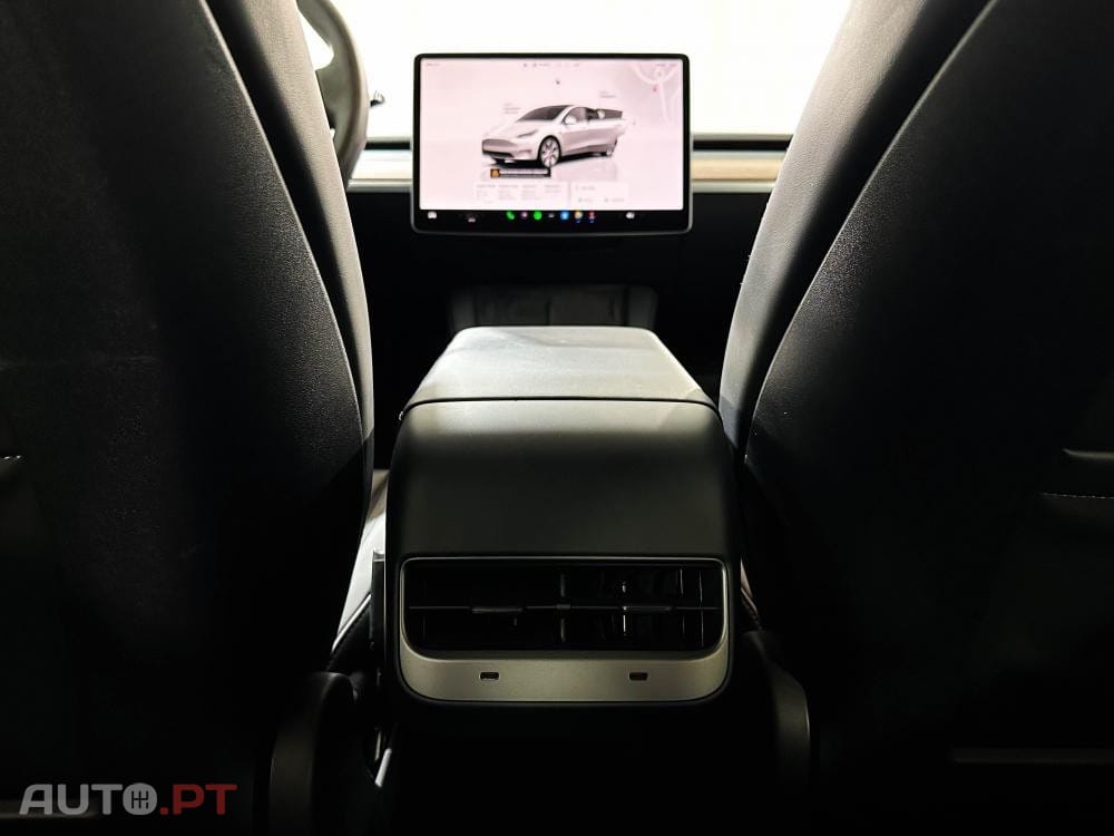 Tesla Model Y Long Range Dual Motor AWD