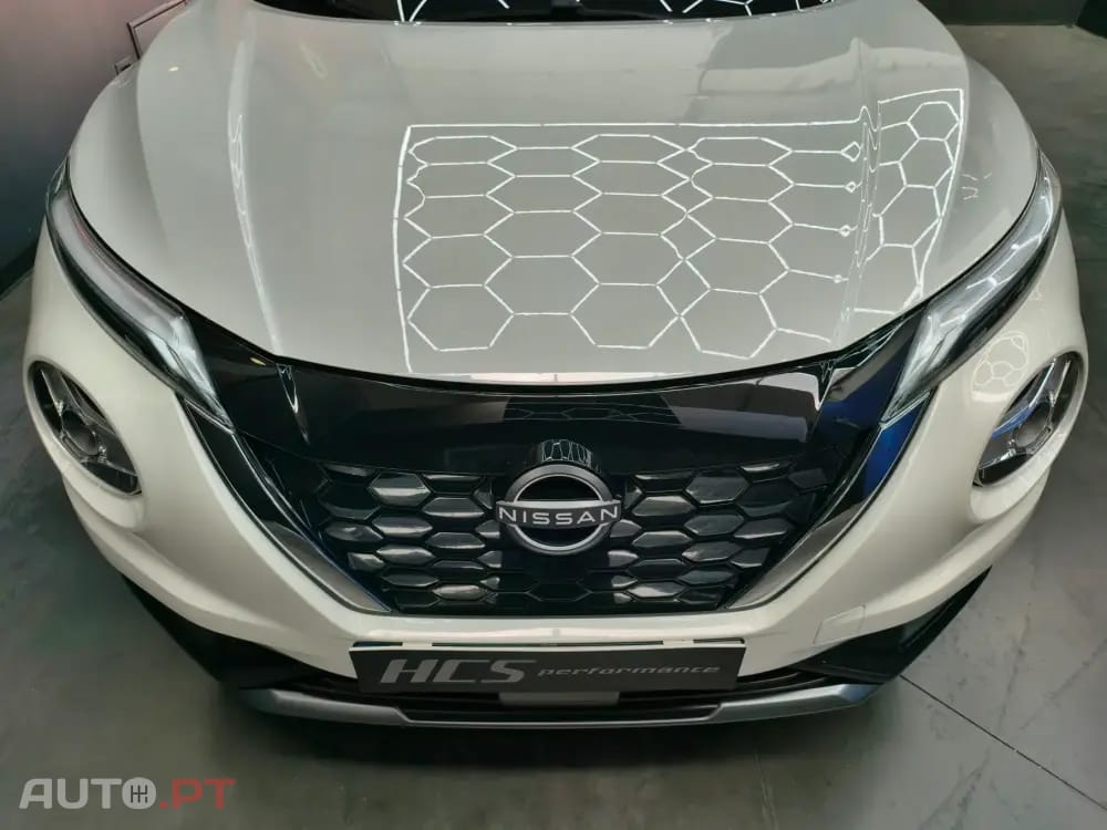 Nissan Juke 1.6 Hybrid N-Design Black