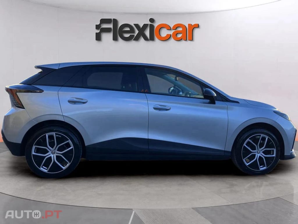 MG MG4 64 kWh Luxury