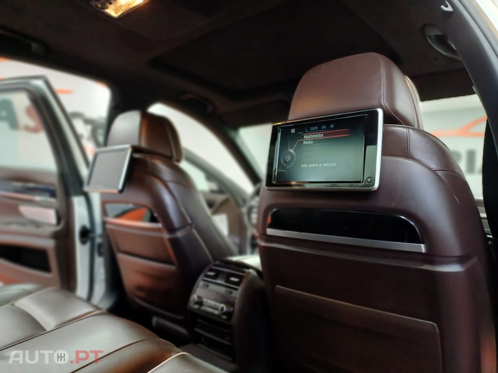 BMW 740 d xDrive Pack M