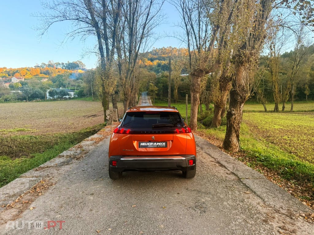 Peugeot E-2008 Style