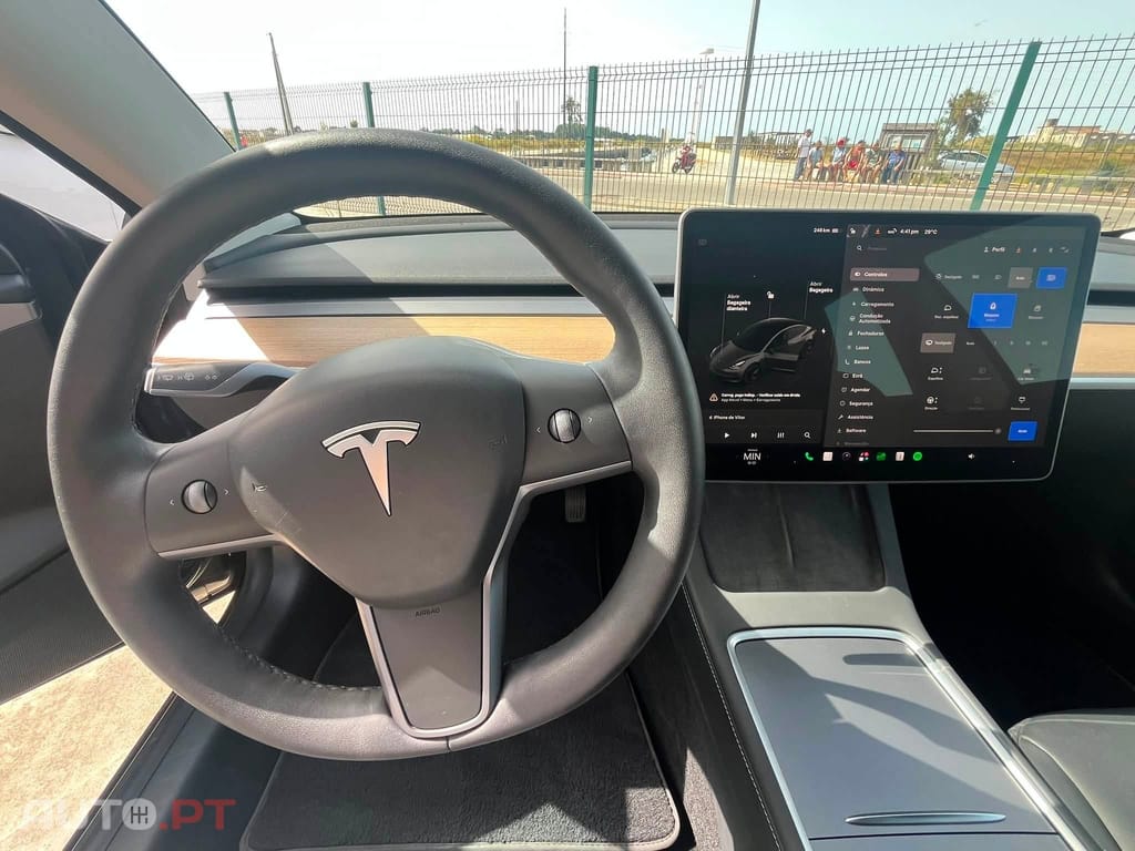 Tesla Model 3 Standard Range Plus RWD