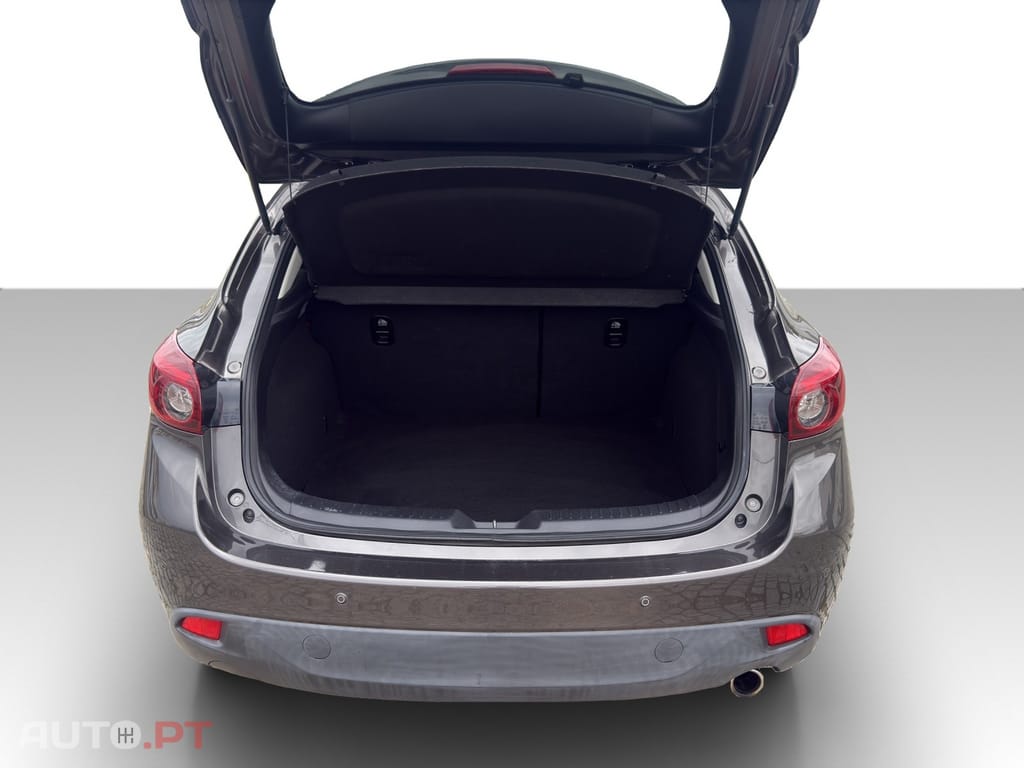 Mazda 3 1.5 Sky-D Excellence Pack HT Navi