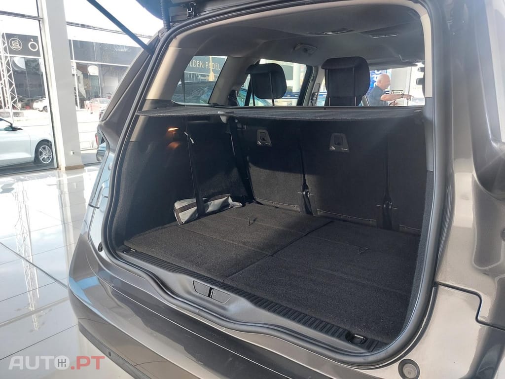 Citroën Grand C4 Spacetourer 1.2 PureTech Feel — fotografia 25