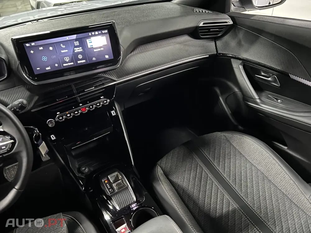 Peugeot 2008 1.2 Hybrid Allure e-DCS6