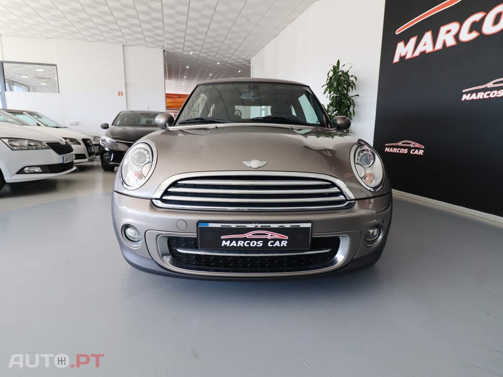 MINI Cooper Cooper D