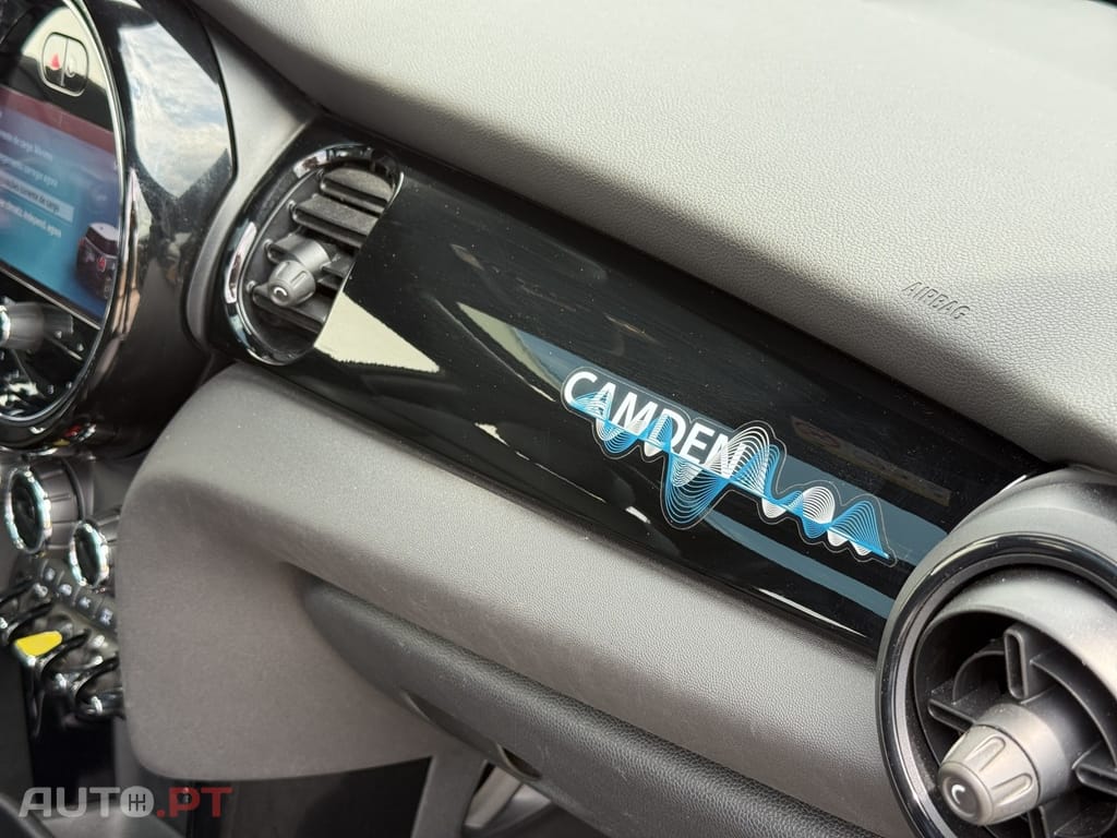 MINI Cooper Cooper SE Camden Edition