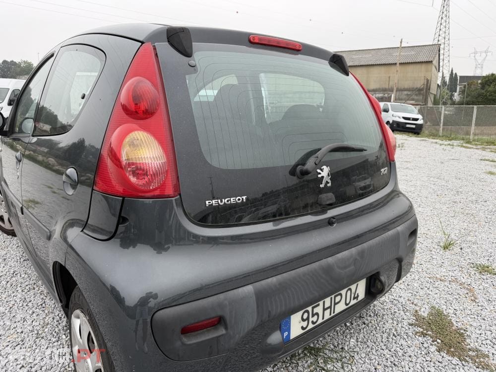 Peugeot 107 1.0 Sportium