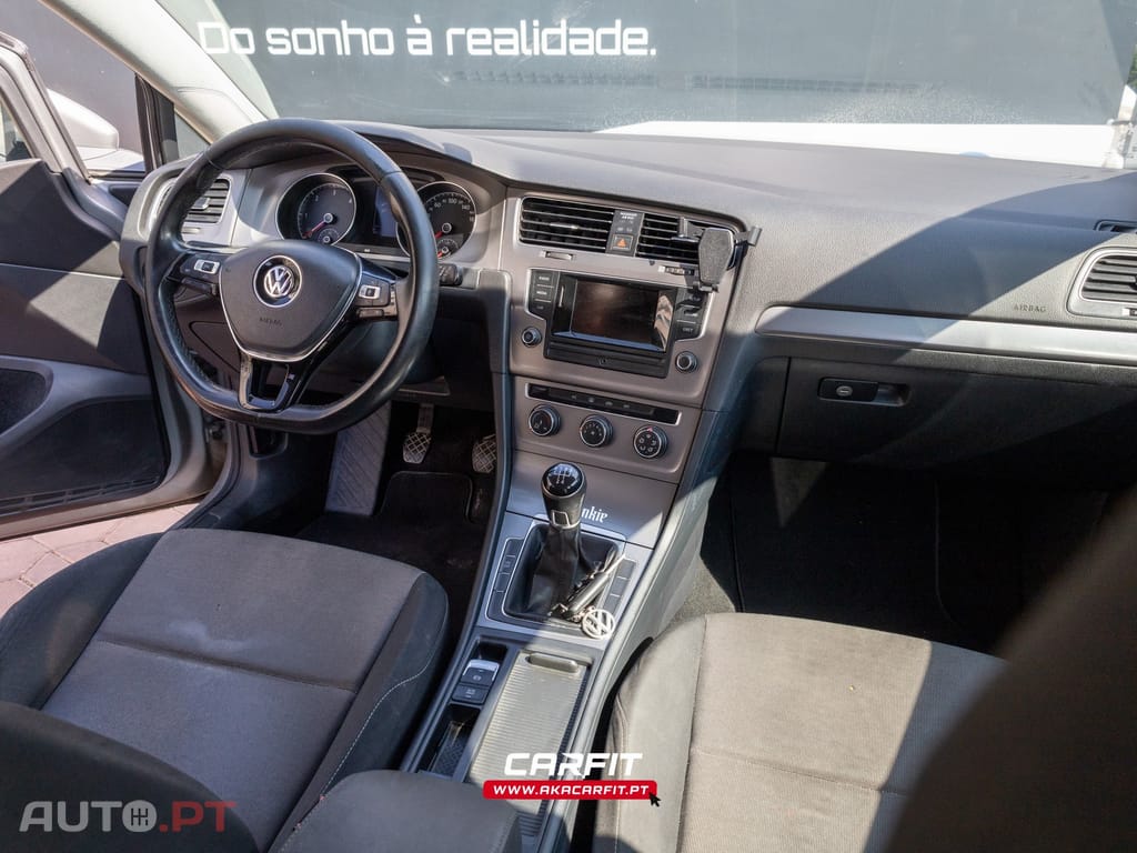 Volkswagen Golf 1.6 TDi BlueMotion Confortline