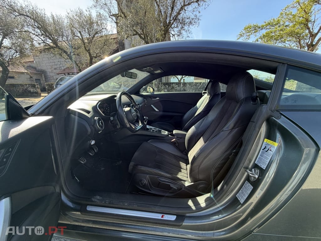 Audi TT 2.0 TDI S-line