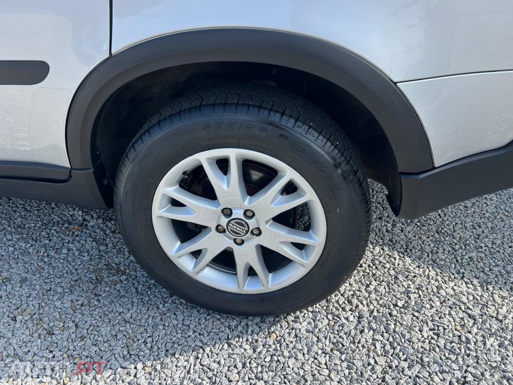 Volvo XC90 2.4 D5 5L Nivel 2 Auto.