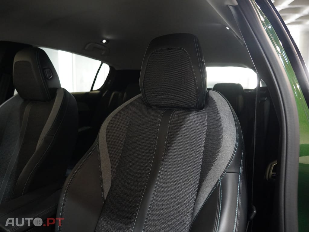 Peugeot E-308 54 kWh Allure