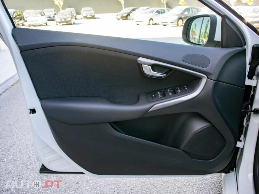 Volvo V40 1.6 D2 Kinetic