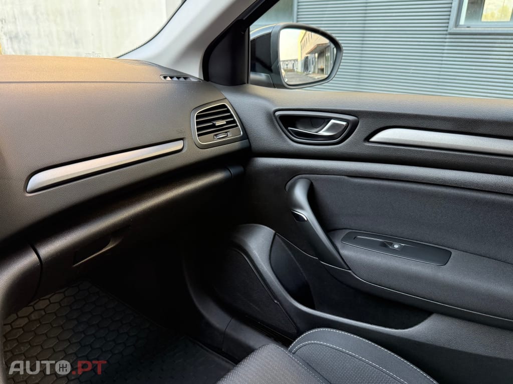 Renault Mégane Sport Tourer 1.5 Blue dCi Limited EDC