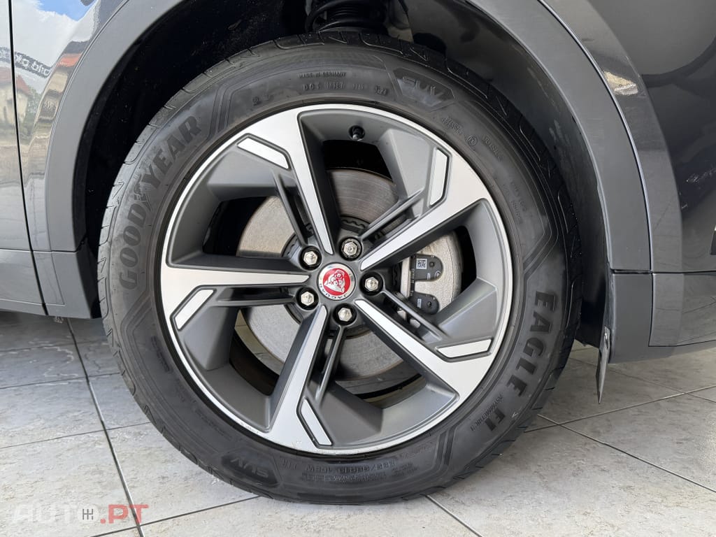 Jaguar E-Pace 1.5 P300e R-Dynamic HSE AWD Aut.