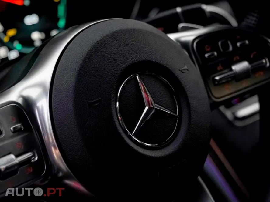 Mercedes-Benz C 300 Outro