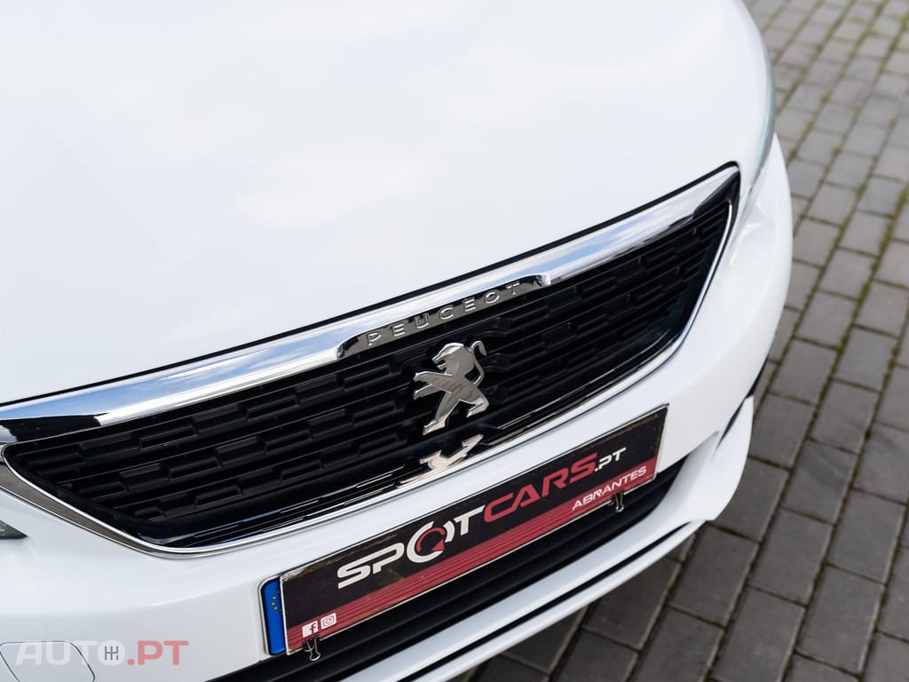 Peugeot 308 1.5 BlueHDi Business Line