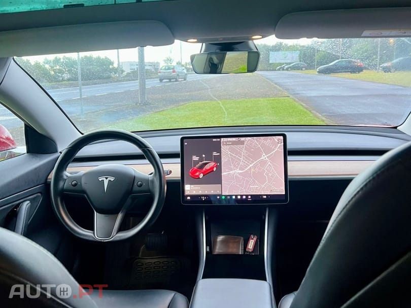Tesla Model 3 Long-Range Dual Motor AWD