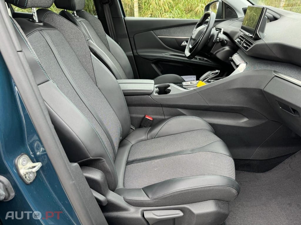 Peugeot 3008 1.6 Hybrid Allure Pack e-EAT8