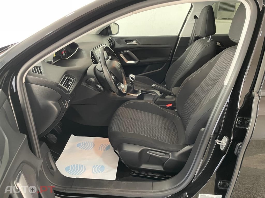 Peugeot 308 1.6 BlueHDi Style