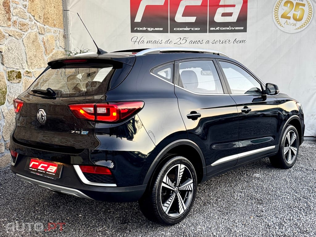 MG ZS EV 44.5 kWh Luxury  c/ IVA