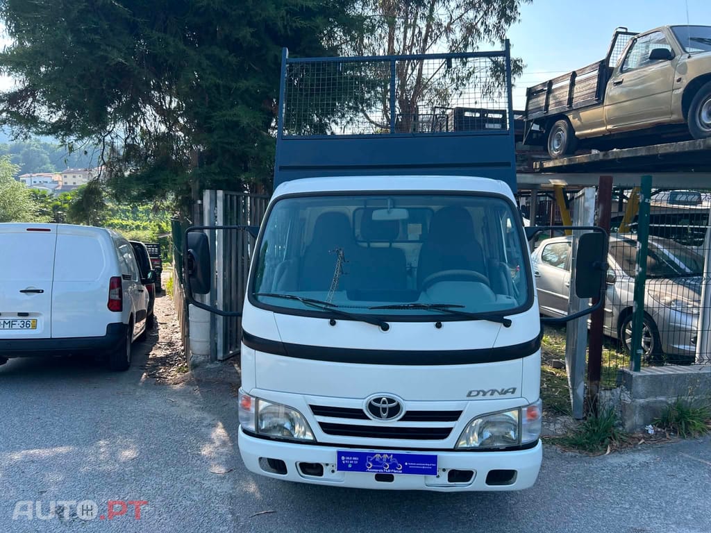 Toyota Dyna M35.25 Basculante