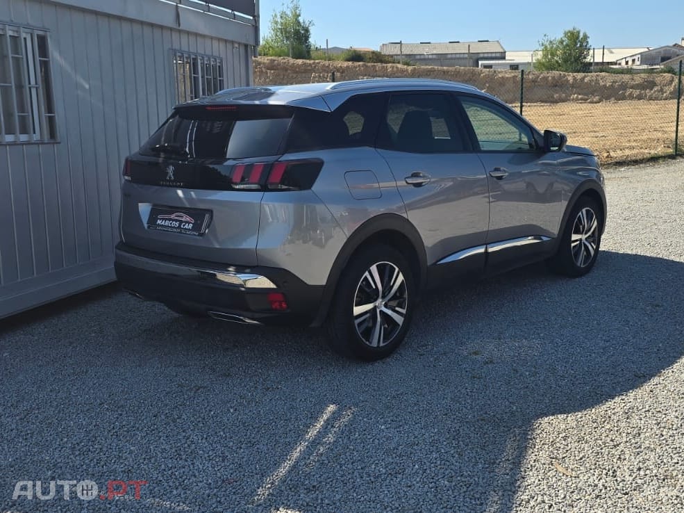 Peugeot 3008 1.5 BlueHDi Allure