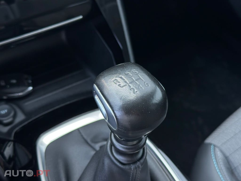 Peugeot 2008 PureTech 100 Allure