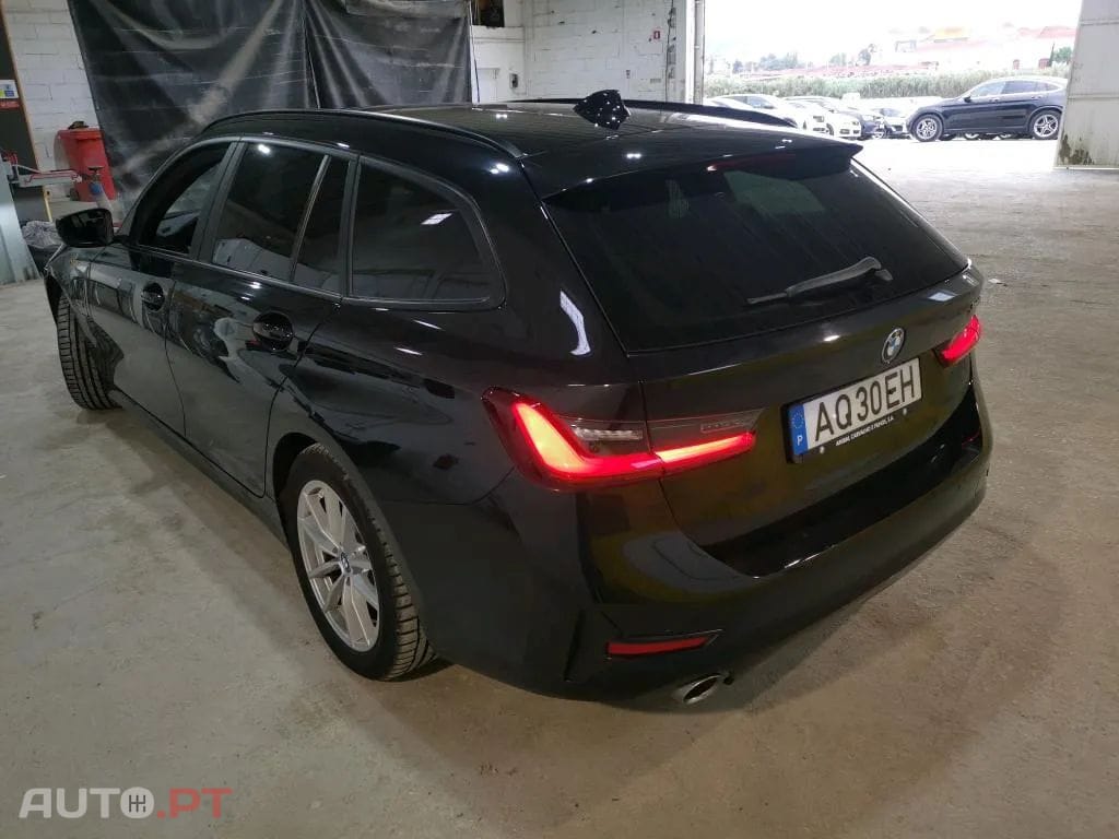 BMW 320 e Touring Corporate Edition Auto