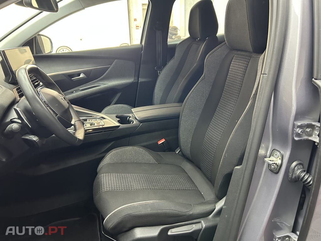 Peugeot 3008 1.2 PureTech Allure EAT8