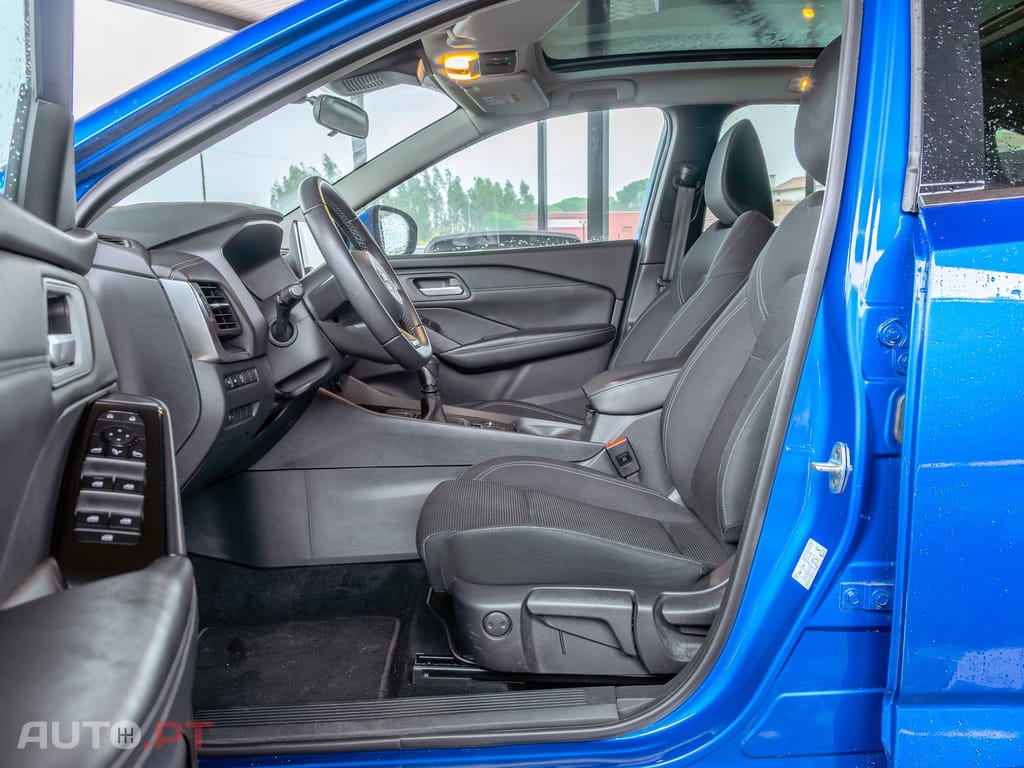 Nissan Qashqai 1.3 DIG-T N-Connecta LED+SKY