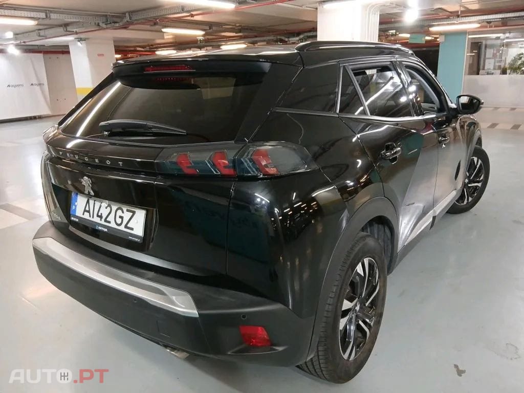 Peugeot 2008 1.5 BlueHDi Allure Pack
