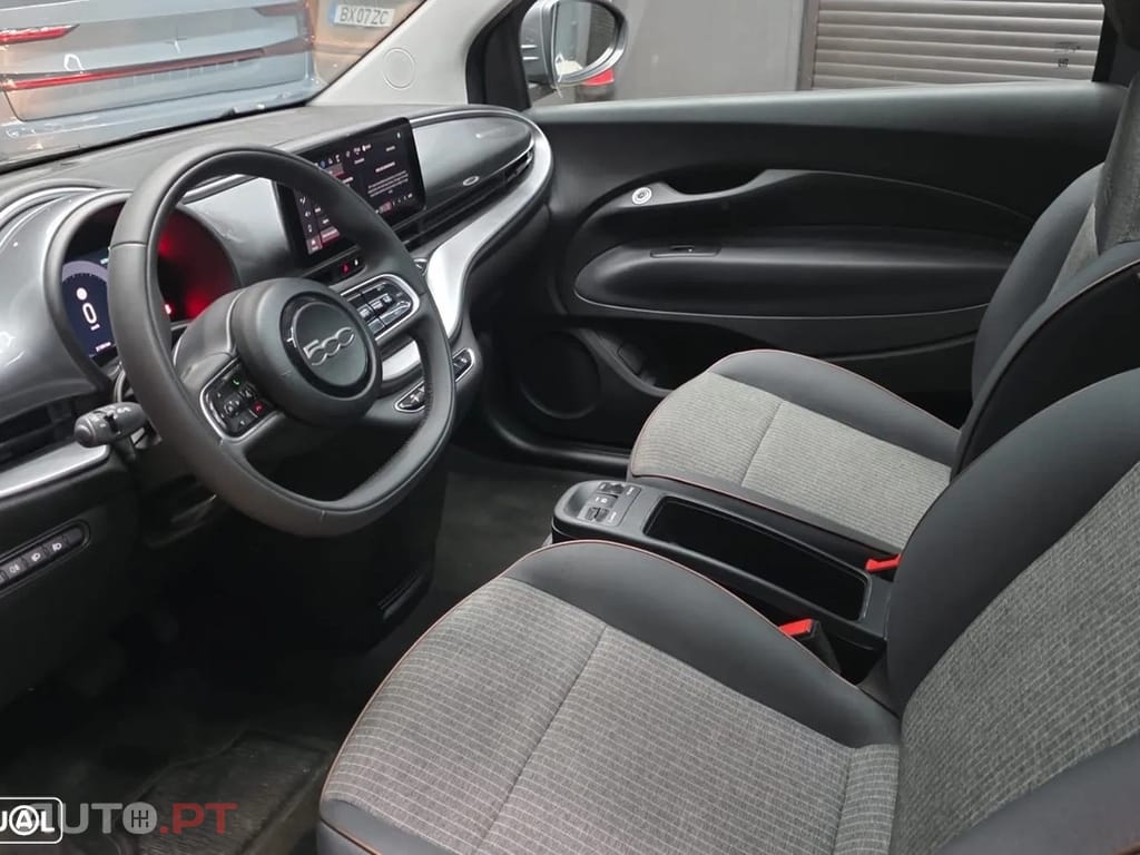 Fiat 500e 42 kWh Icon