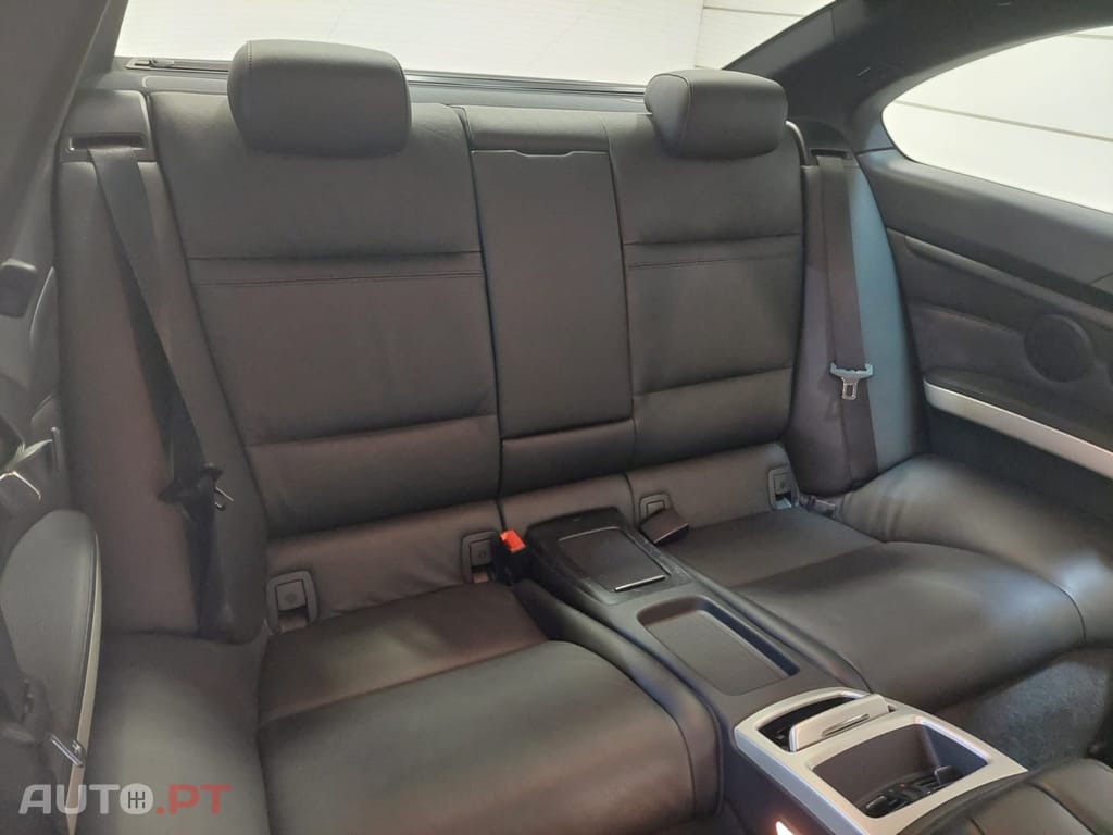 BMW 335 i Coupe Aut.