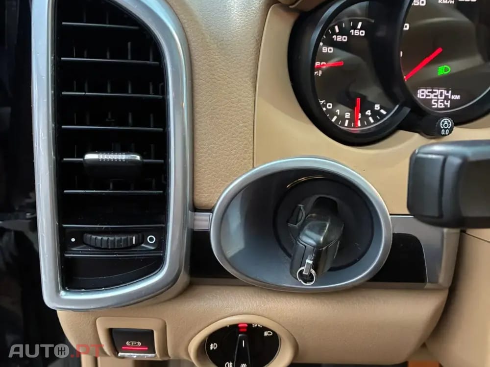 Porsche Cayenne II Platinium Edition