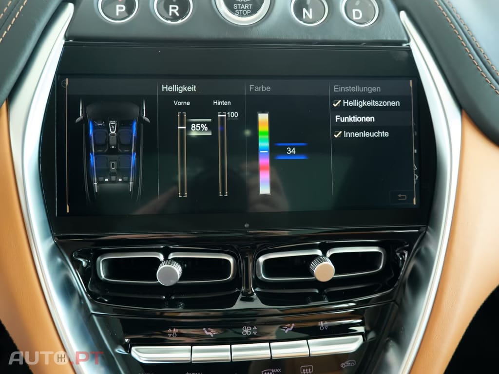 Aston Martin DBX 4.0 V8