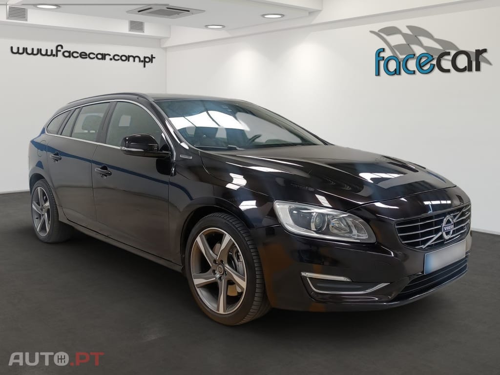 Volvo V60 2.4 D6 Momentum AWD Phev